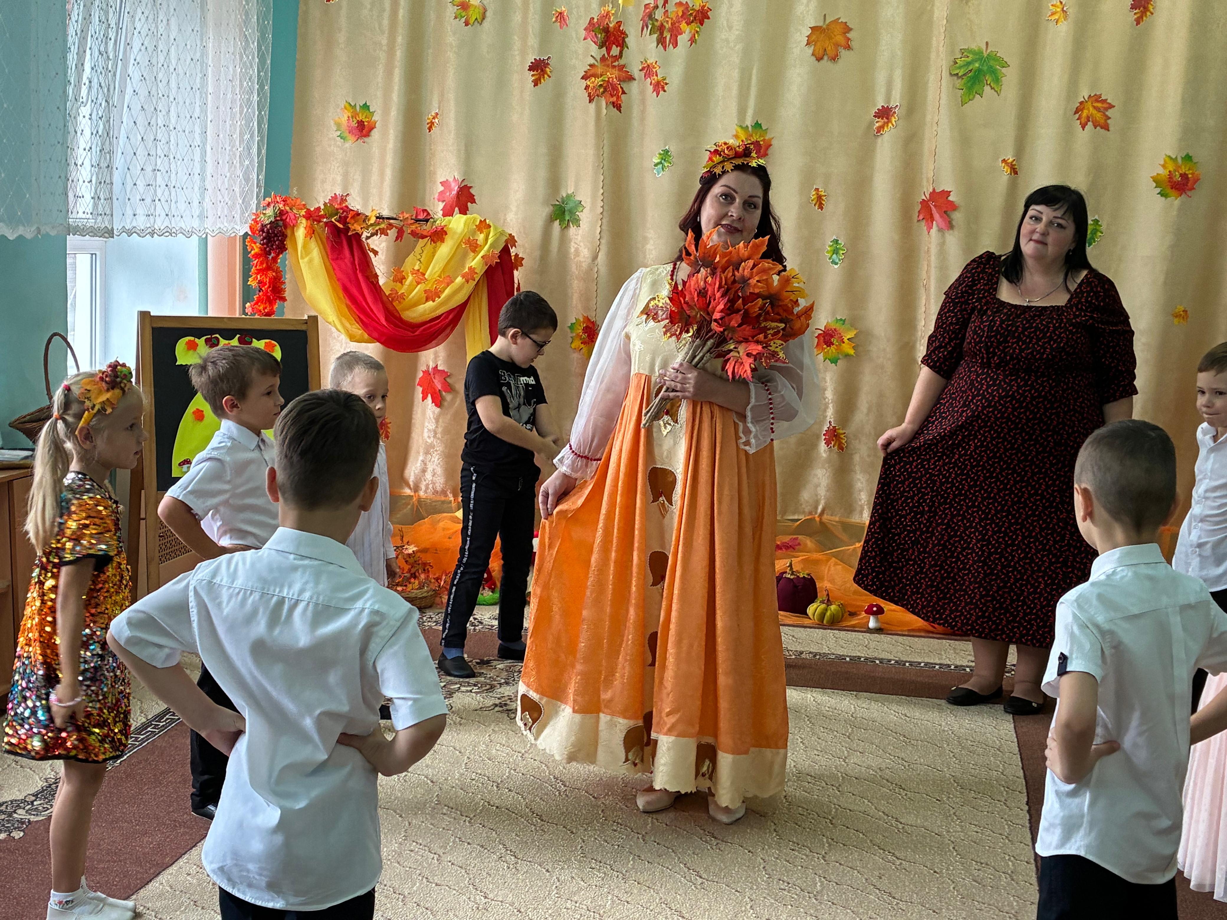 Осенний праздник в ТНР