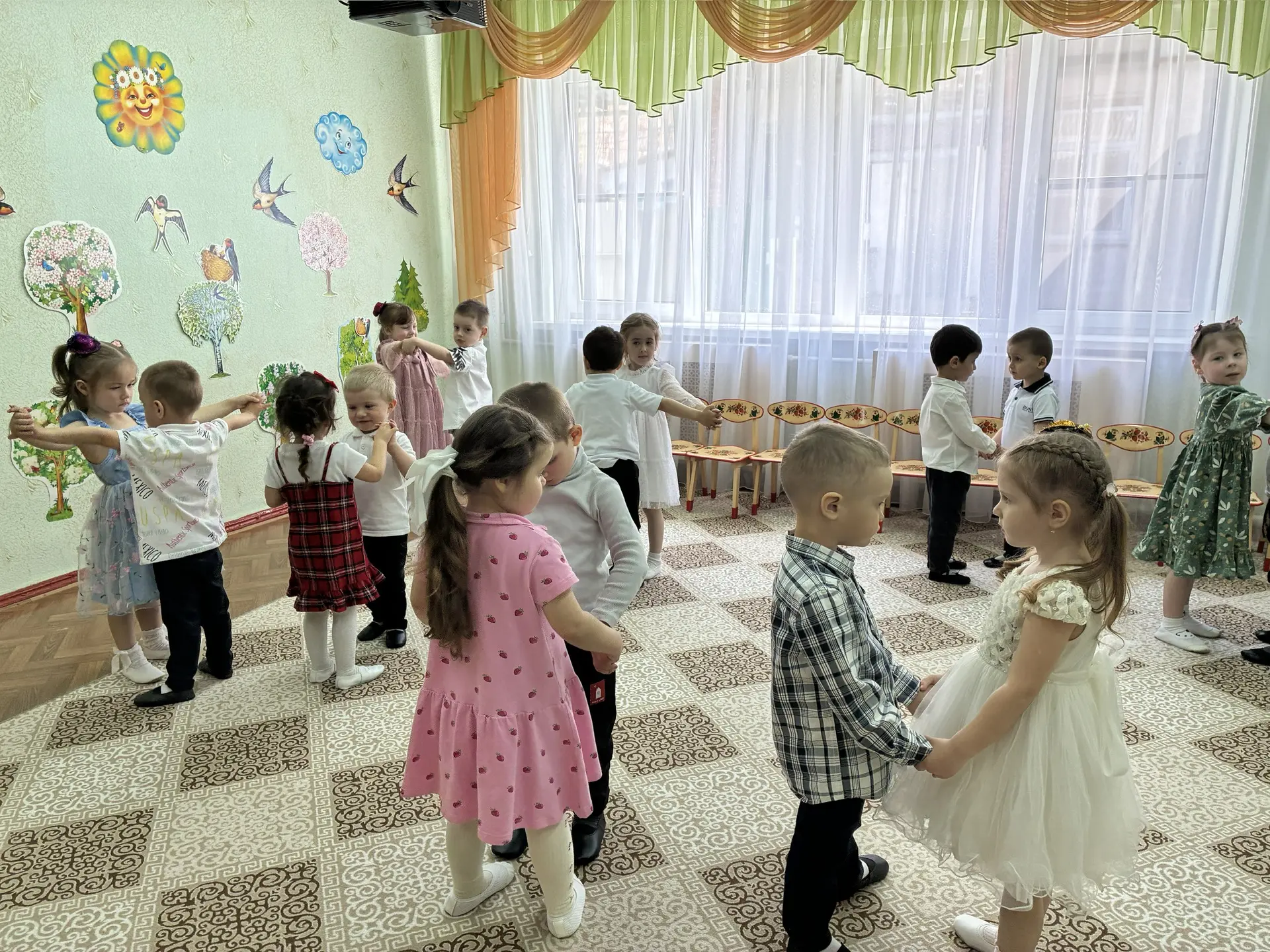 младшая группа танец